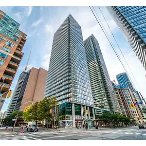 https://comfy-1-bedroom-den-condo-in-downtown-toronto-1-queen-1.niagara-fallshotels.com